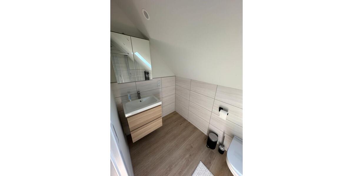 Einfamilienhaus Bergneustadt - 7 Zimmer, 240 m&sup2;, 570.000&euro; | Angebot:26326060