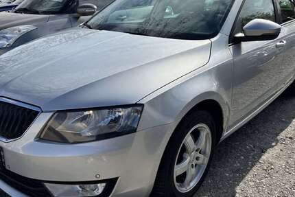 Skoda Octavia 249.000 km 8.499 € Troisdorf Sieglar 53844
