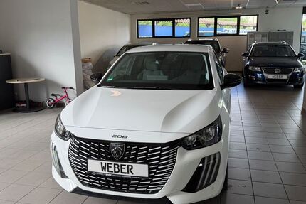Peugeot 208 32.000 km 17.999 &euro; Hessisch Lichtenau 37235