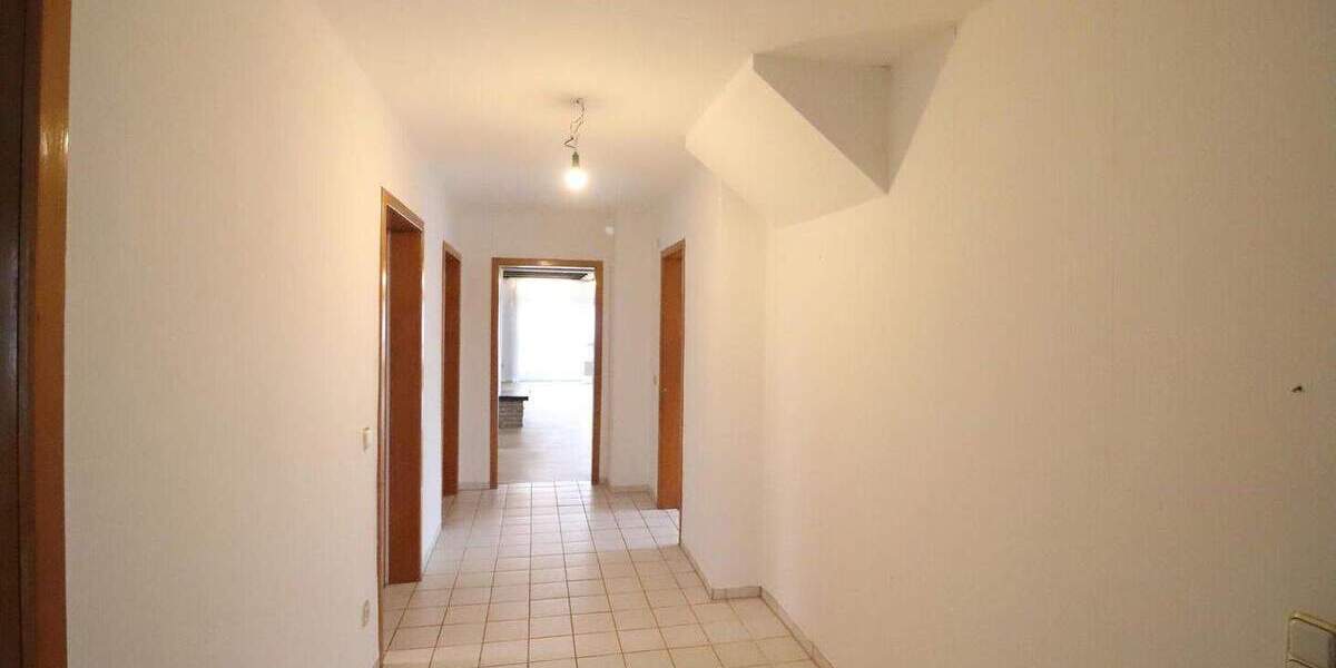 Mehrfamilienhaus, Wohnhaus Wettenberg Wißmar - 9 Zimmer, 235 m&sup2;, 539.000&euro; | Angebot:25682695