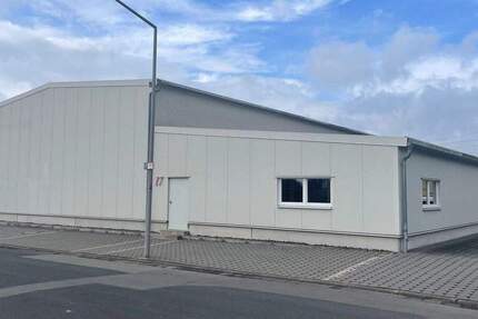 Flexibel, Geräumig, und Optimal gelegen! LagerProduktionshalle in verkehrsgünstiger Lage von Vellmar zimmer