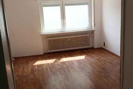 Helles Wg-Zimmer 4 Minuten zur Okarben S-Bahn-Haltestelle 1 zimmer