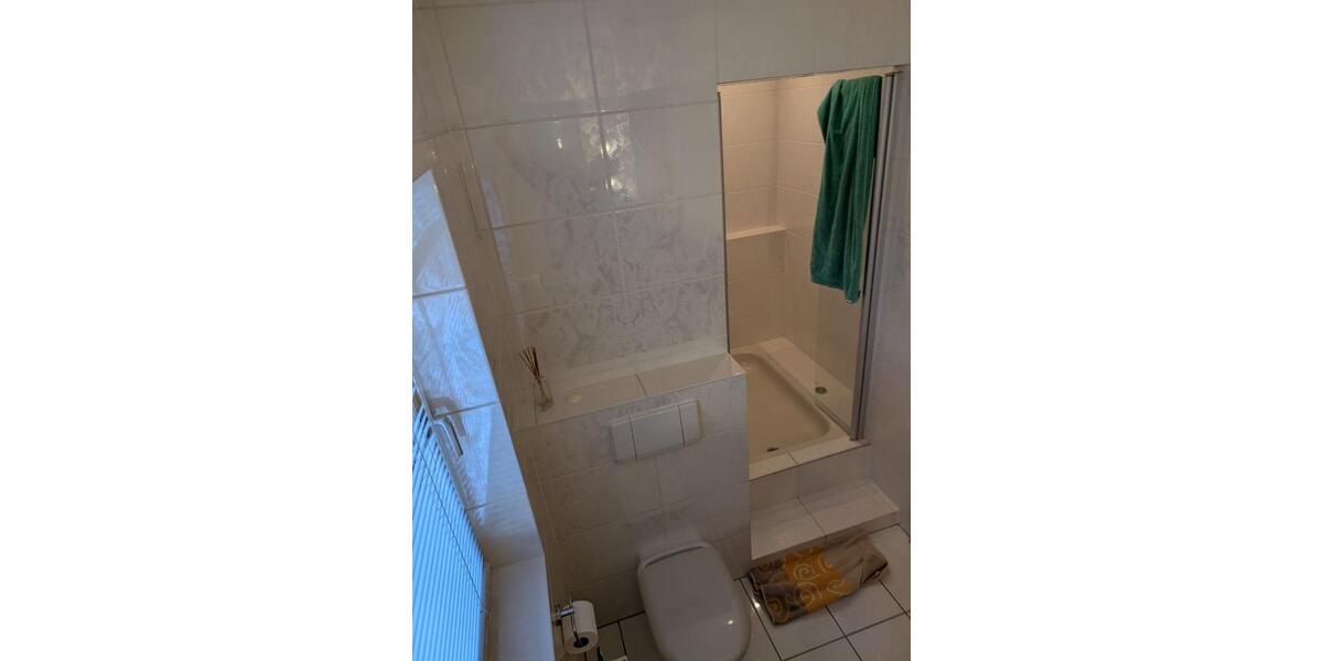 Dachgeschoßwohnung Ratingen Lintorf - 2 Zimmer, 45 m&sup2;, 680&euro; | Angebot:24663592