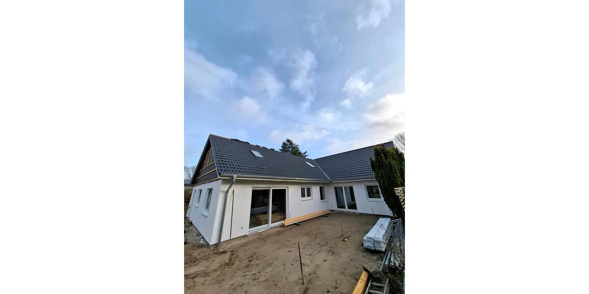 Langenhorn Neubau nähe Bahnhof 7 zimmer