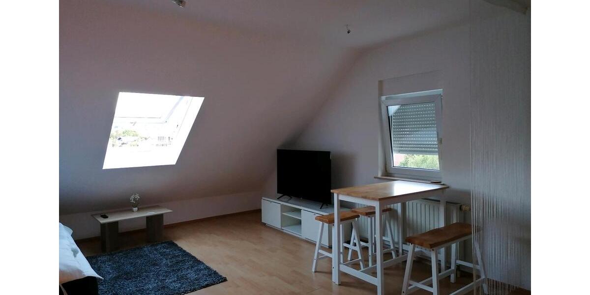 Dachgeschoßwohnung Würzburg Dürrbachau - 2 Zimmer, 40 m&sup2;, 660&euro; | Angebot:25326572