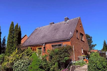 Haus Bad Oldesloe - 7 Zimmer, 153 m&sup2;, 299.000&euro; | Angebot:26886053