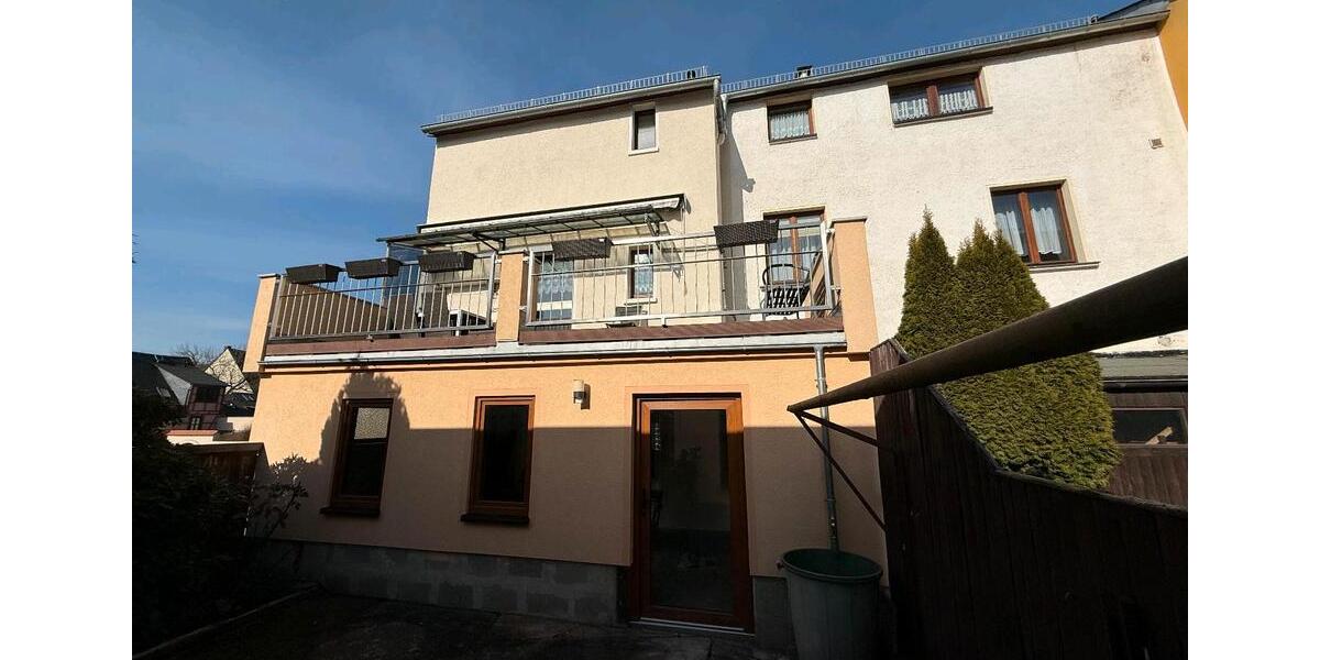 Doppelhaushälfte Treuen - 12 Zimmer, 150 m&sup2;, 180.000&euro; | Angebot:25656852