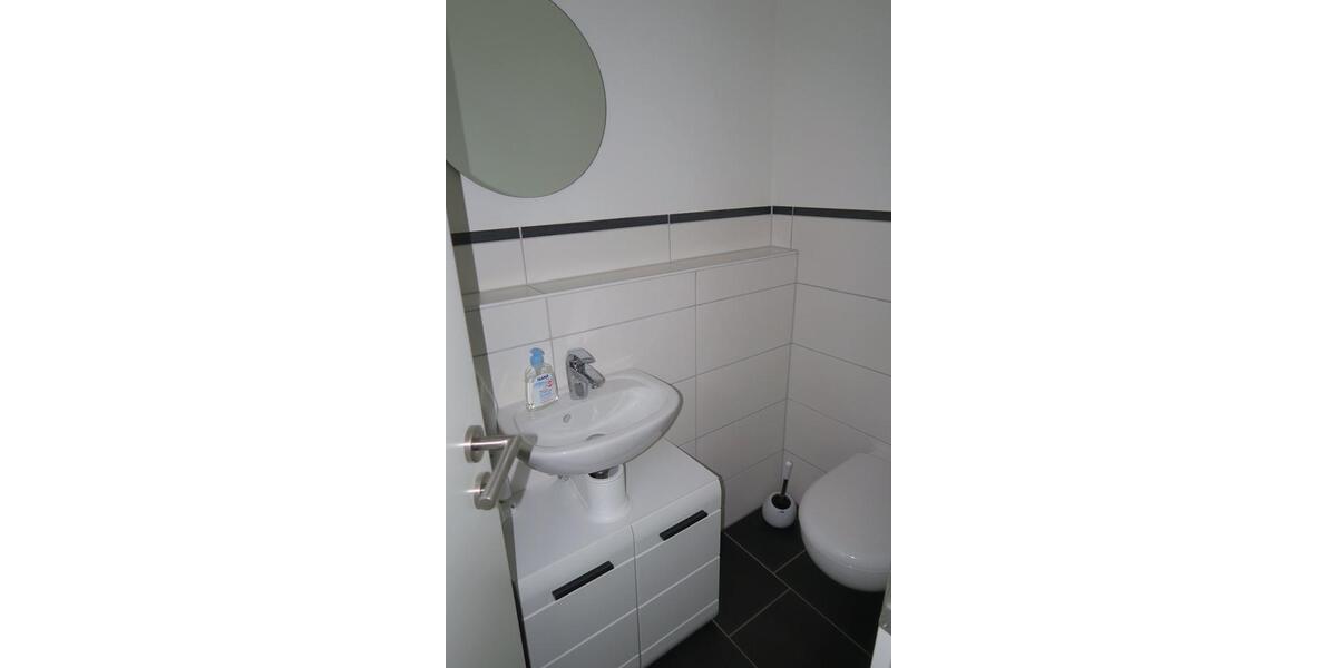Hochparterre Radolfzell am Bodensee - 4 Zimmer, 104 m&sup2;, 1.400&euro; | Angebot:26341248