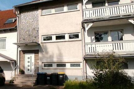 Haus Alsfeld - 9 Zimmer, 245 m&sup2;, 248.000&euro; | Angebot:26305925
