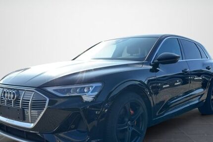 Audi e-tron 36.054 km 36.870 &euro; Norden 26506