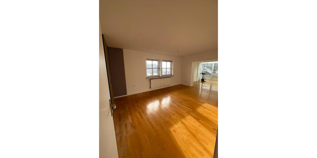 Etagenwohnung Goldbach - 4 Zimmer, 140 m&sup2;, 1.600&euro; | Angebot:24527783