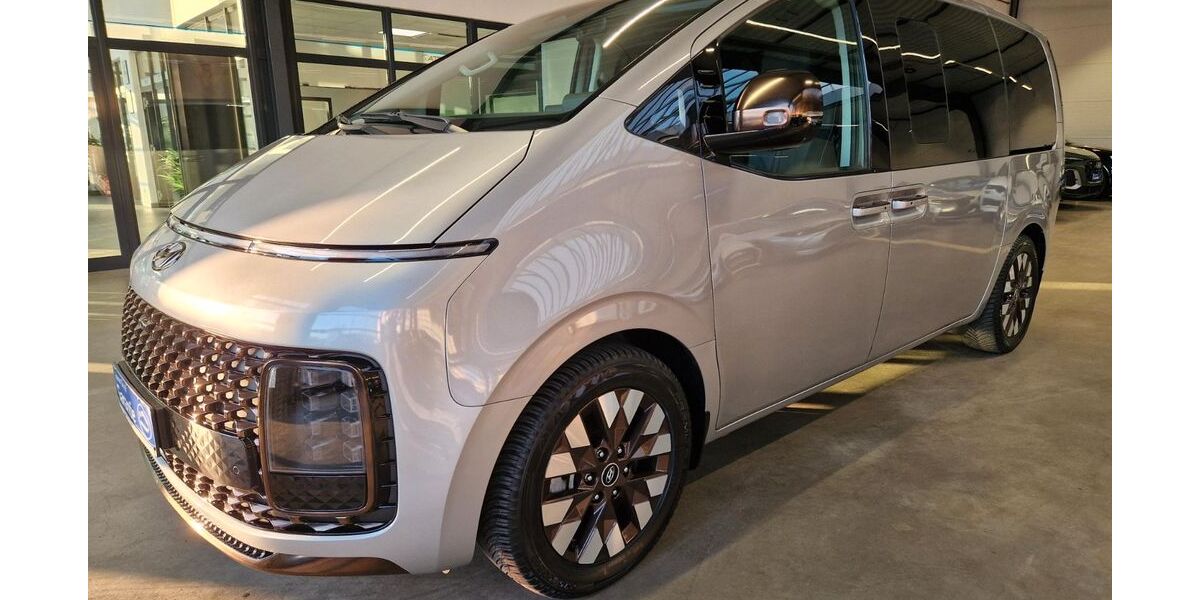 Hyundai STARIA 25.500 km 41.950 &euro; Geesthacht 21502