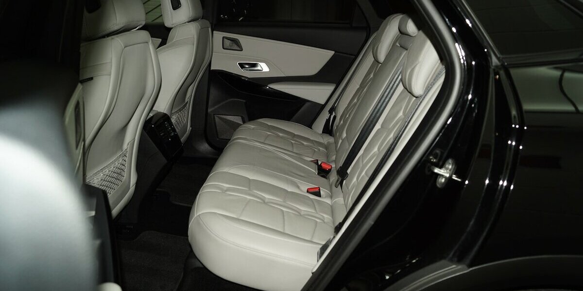 DS Automobiles DS7 Crossback 130 Blue Hdi EAT Opera DS IRIS 39.100 km 31.330 € Lich 35423