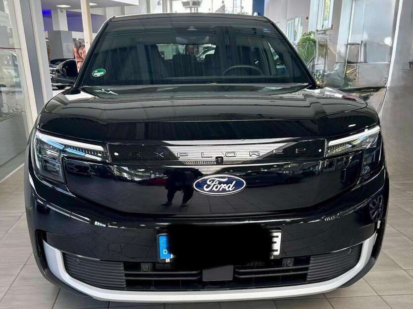 Ford Explorer 35.000 km 40.600 € Dortmund 44289