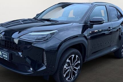 Toyota Yaris Cross 2.000 km 30.690 &euro; Überlingen 88662