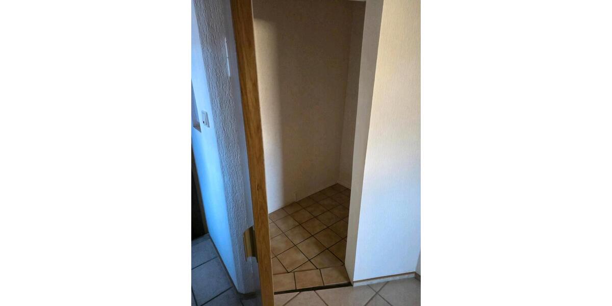 Einfamilienhaus Neuhaus am Rennweg - 4 Zimmer, 85 m&sup2;, 750&euro; | Angebot:26404816