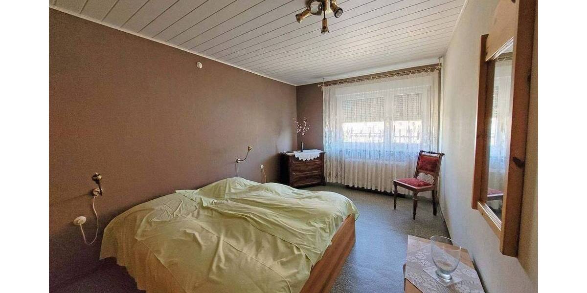 Einfamilienhaus Alsfeld Lingelbach - 7 Zimmer, 180 m&sup2;, 135.000&euro; | Angebot:26826602
