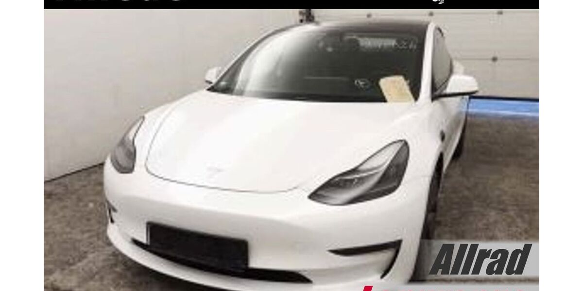 Tesla Model 3 82.350 km 24.800 &euro; Schöningen 38364