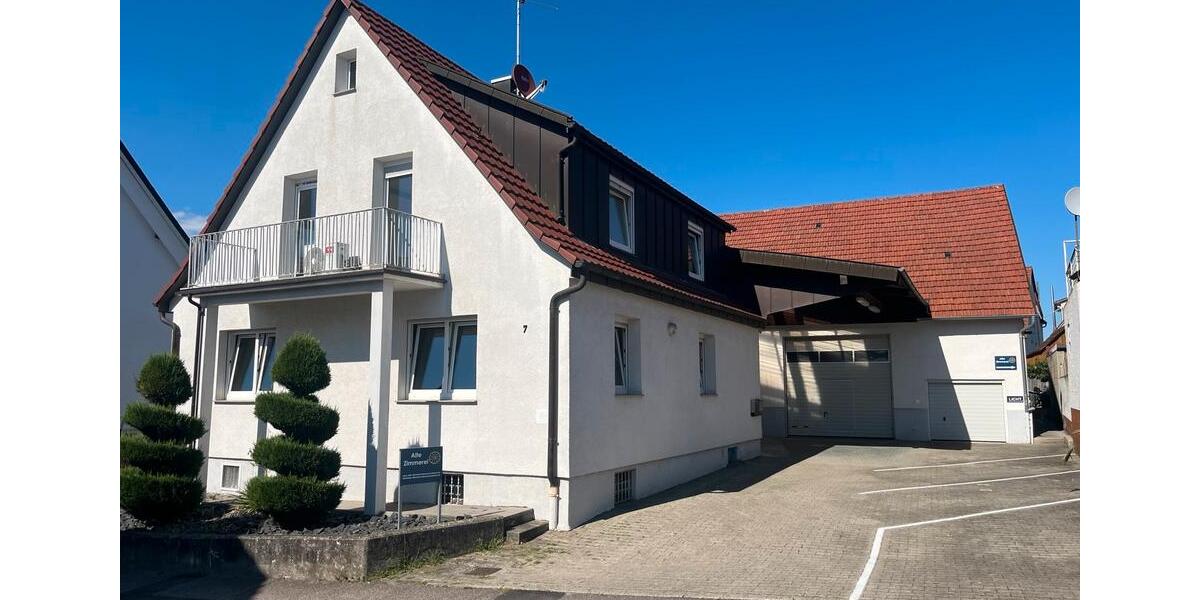 Einfamilienhaus Neckarwestheim - 9 Zimmer, 216 m&sup2;, 699.000&euro; | Angebot:27096900