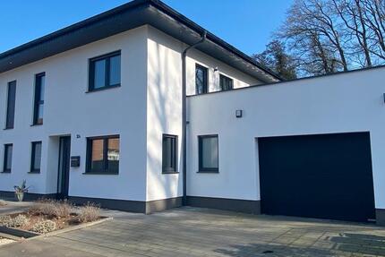Haus Versmold - 4 Zimmer, 130 m&sup2;, 480.000&euro; | Angebot:25304624