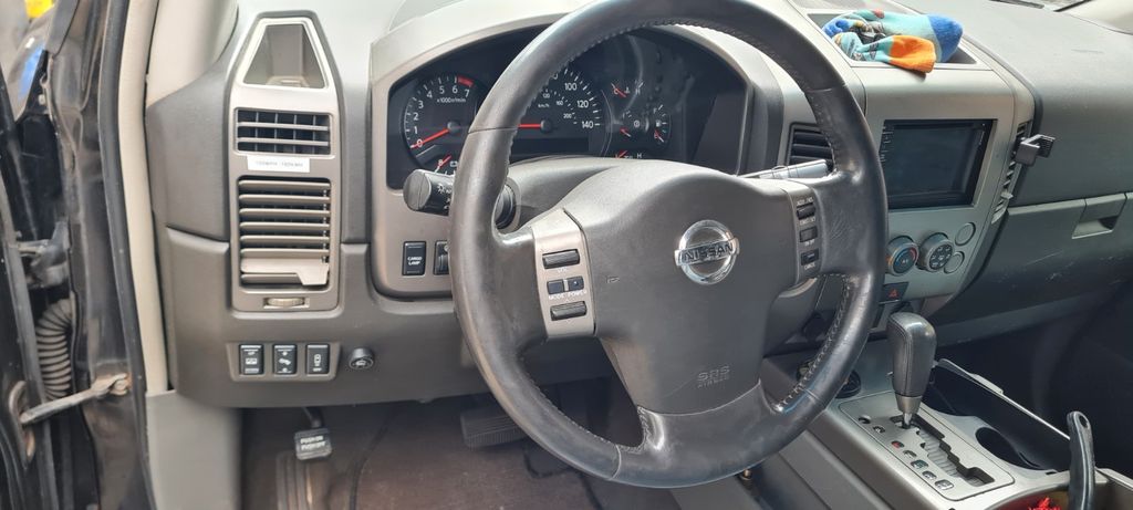 Nissan Titan 92.000 km 9.500 &euro; Bremen 28201