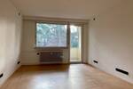 Charmante 3-Zimmer-Wohnung mit Loggia in gepflegtem Mehrfamilienhaus - ab dem 1.9. bezugsfrei
