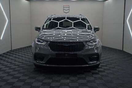 Chrysler Pacifica 47.000 km 46.000 € Geisingen 78187