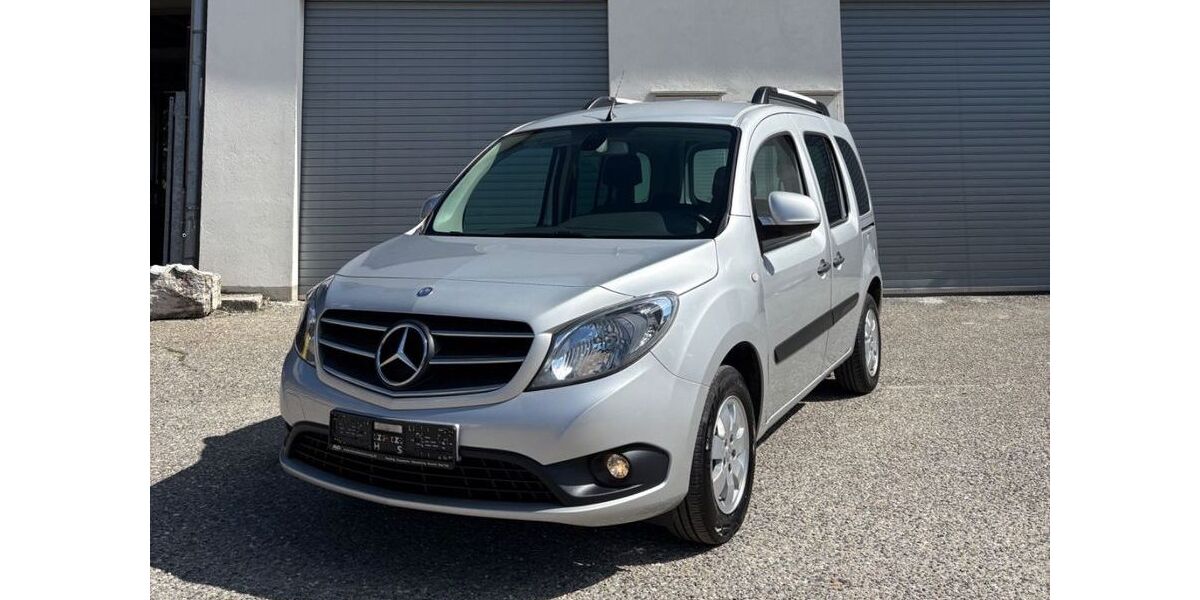 Mercedes-Benz Citan 103.000 km 12.400 &euro; Ulm 89081