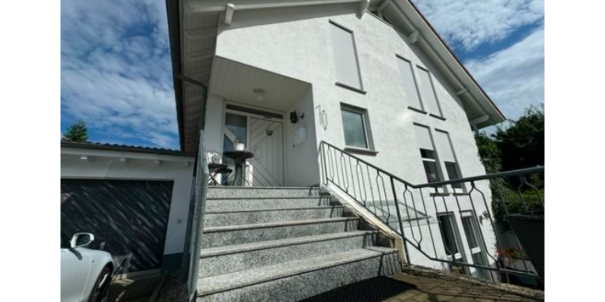 Einfamilienhaus Bad Dürrheim - 5 Zimmer, 210 m&sup2;, 1.800&euro; | Angebot:25403158