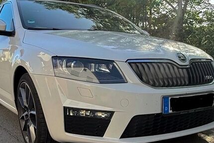 Skoda Octavia 202.000 km 9.400 &euro; Saal a.d. Saale 97633