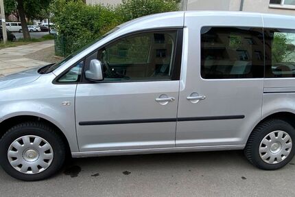 VW Caddy 250.440 km 6.200 &euro; Leipzig 04275