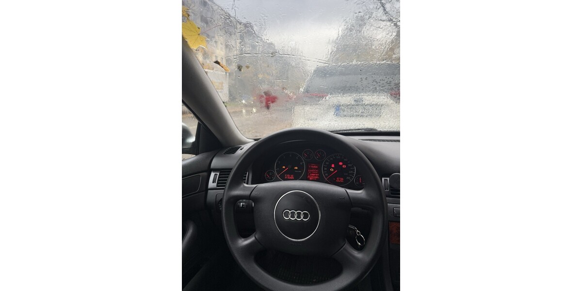 Audi A6 155.000 km 2.799 € München 80313