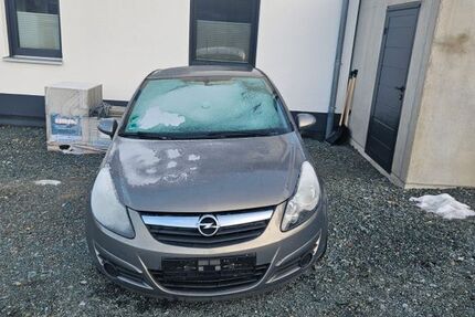 Opel Corsa 169.600 km 2.600 &euro; Weilrod 61276