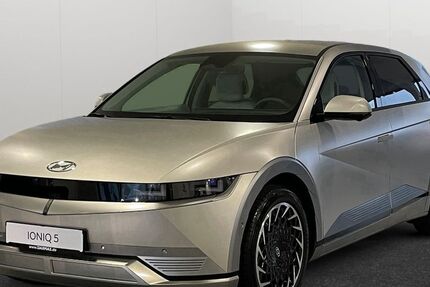 Hyundai IONIQ 5 28.000 km 35.990 &euro; Castrop-Rauxel 44575