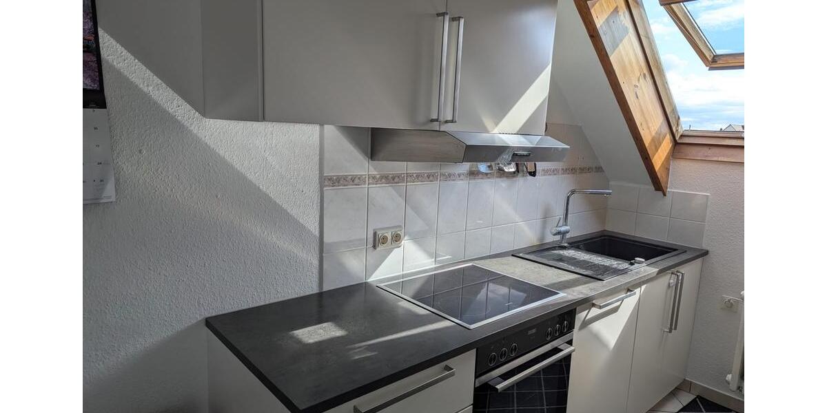 Dachgeschoßwohnung Köln Porz - 4 Zimmer, 94 m&sup2;, 1.310&euro; | Angebot:26285617