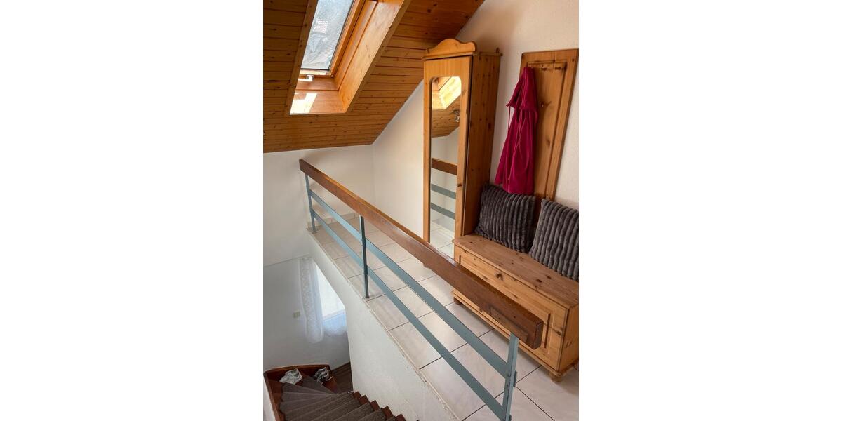 Dachgeschoßwohnung Villingen-Schwenningen Schwenningen - 3 Zimmer, 95 m&sup2;, 1.150&euro; | Angebot:26288219