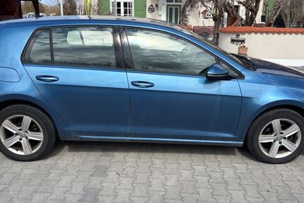 VW Golf 307.000 km 5.600 &euro; Langquaid OT Niederleierndorf 84085