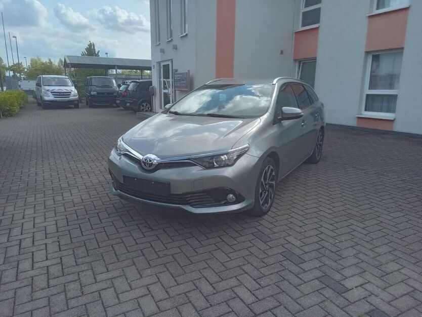 Auris