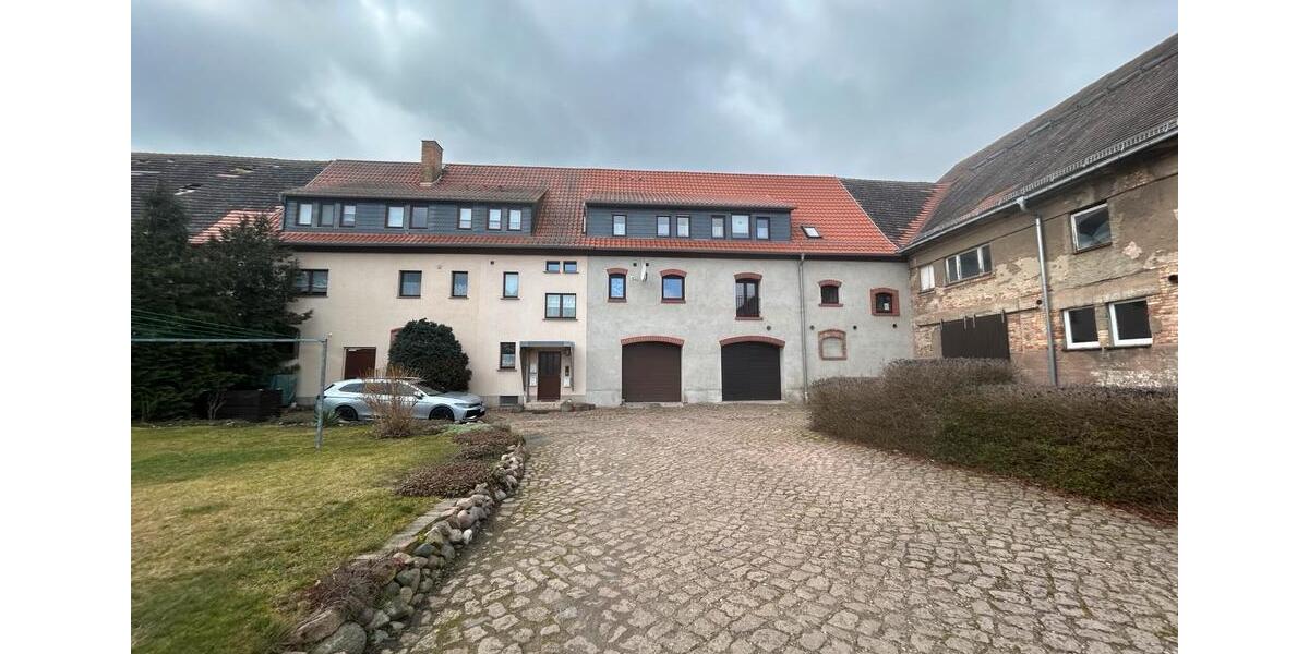 Dachgeschoßwohnung Zörbig - 3 Zimmer, 90 m&sup2;, 570&euro; | Angebot:26564623