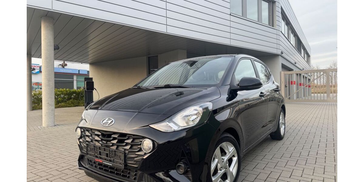 Hyundai i10 93.100 km 11.990 &euro; Pinneberg 25421