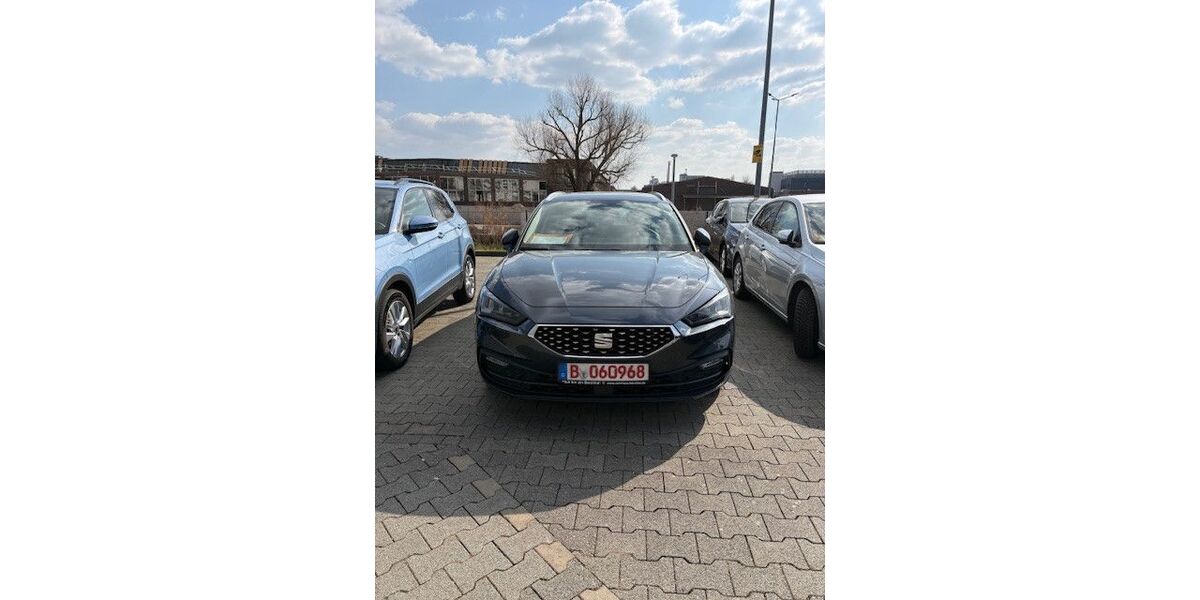 Seat Leon 38.400 km 19.800 &euro; Berlin 10829