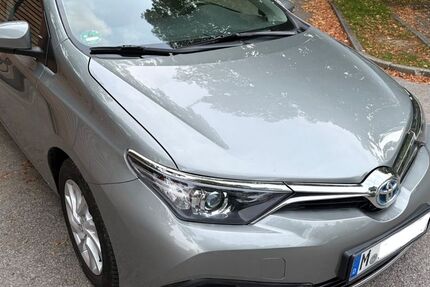 Toyota Auris 51.000 km 14.500 € München 80802