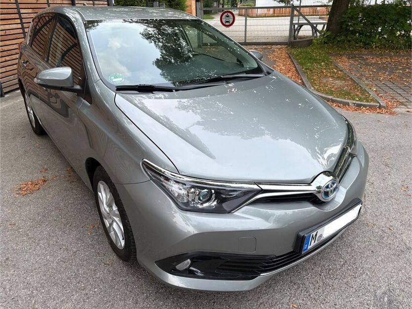 Toyota Auris 51.000 km 14.500 € München 80802