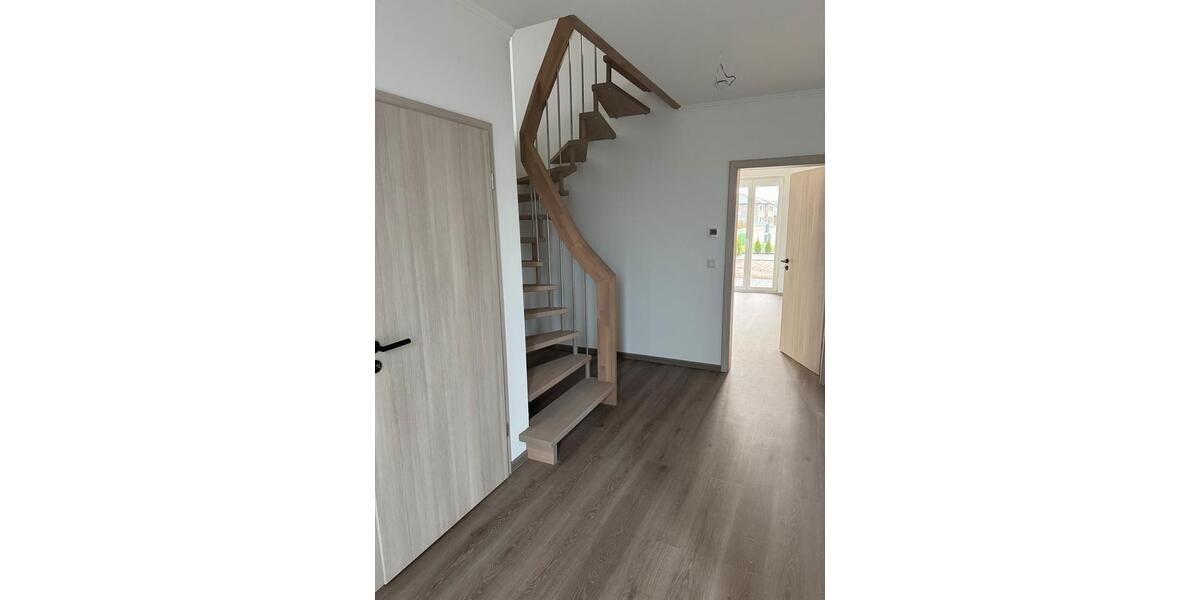 Doppelhaushälfte Hammah - 4 Zimmer, 120 m&sup2;, 1.490&euro; | Angebot:25715690