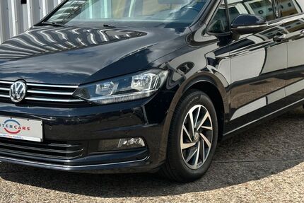 VW Touran 180.000 km 14.900 &euro; Krefeld 47799