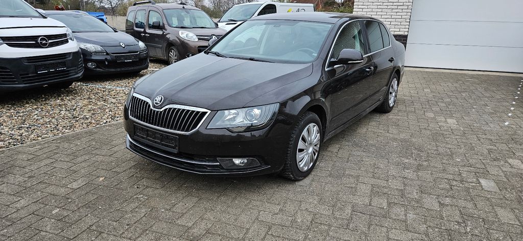 Skoda Superb 210.000 km 6.200 &euro; Garbsen 30826