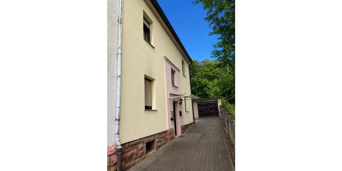 Mehrfamilienhaus, Wohnhaus Schmelz - 10 Zimmer, 239 m&sup2;, 210.000&euro; | Angebot:27117412