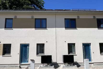 Haus zum Mieten in Chemnitz 1.450 € 114 m²