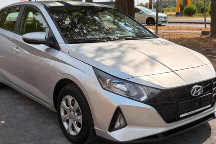 Hyundai i20 332.000 km 5.999 &euro; Köln 51107