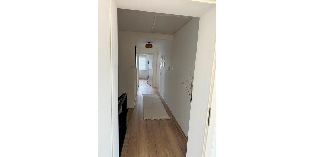 Einfamilienhaus Singen (Hohentwiel) - 7 Zimmer, 290 m&sup2;, 895.000&euro; | Angebot:26991249